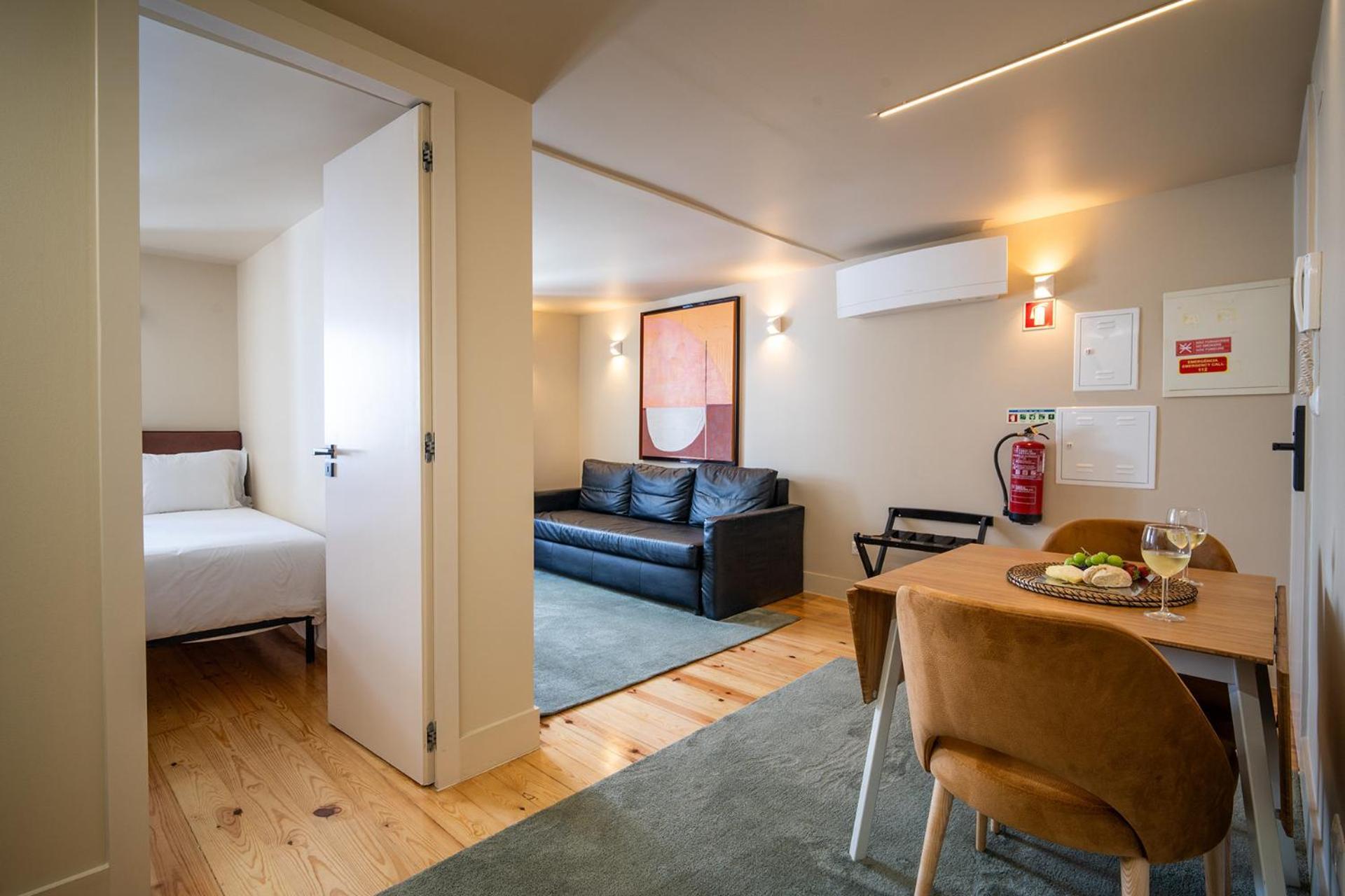 One-Bedroom Apartment